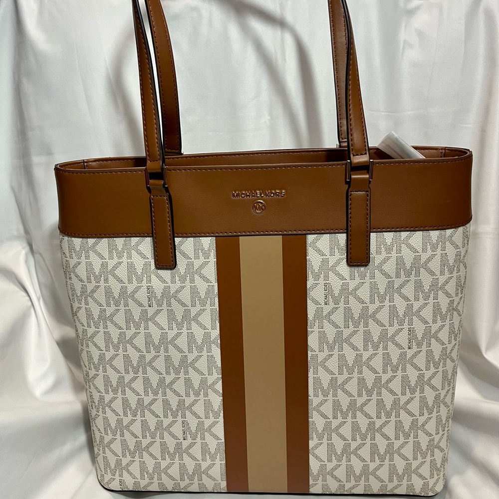Michael Kors center stripe Morgan